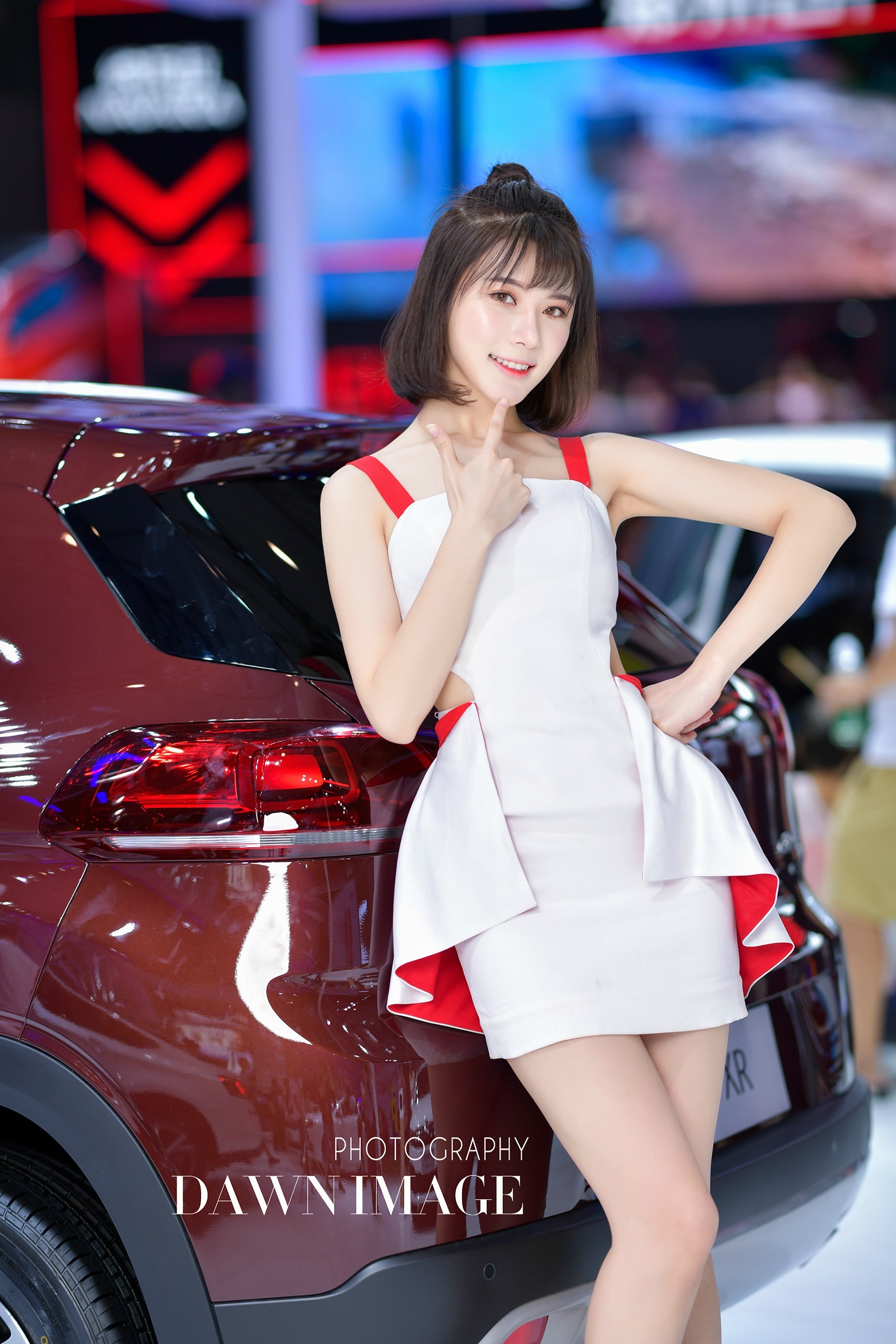 2017成都国际汽车展览会美女车模合集  第13张